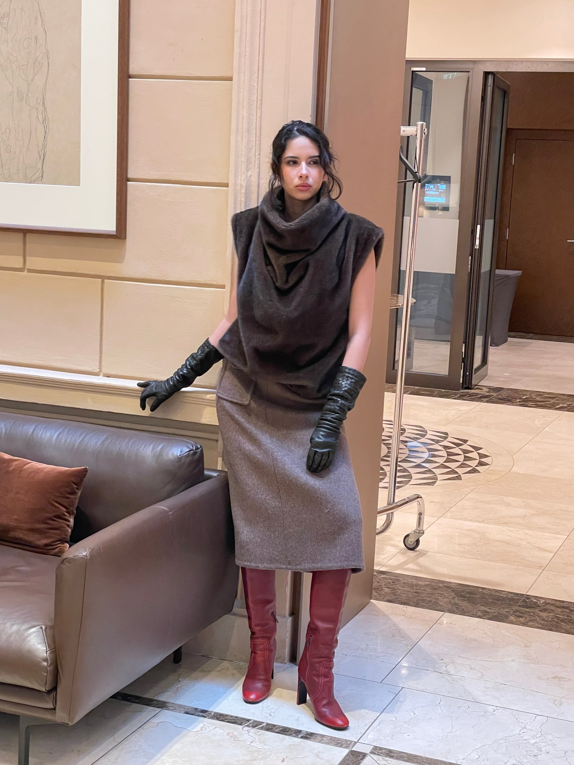 Feiner Minirock aus reinem Cashmere in edlem Braun